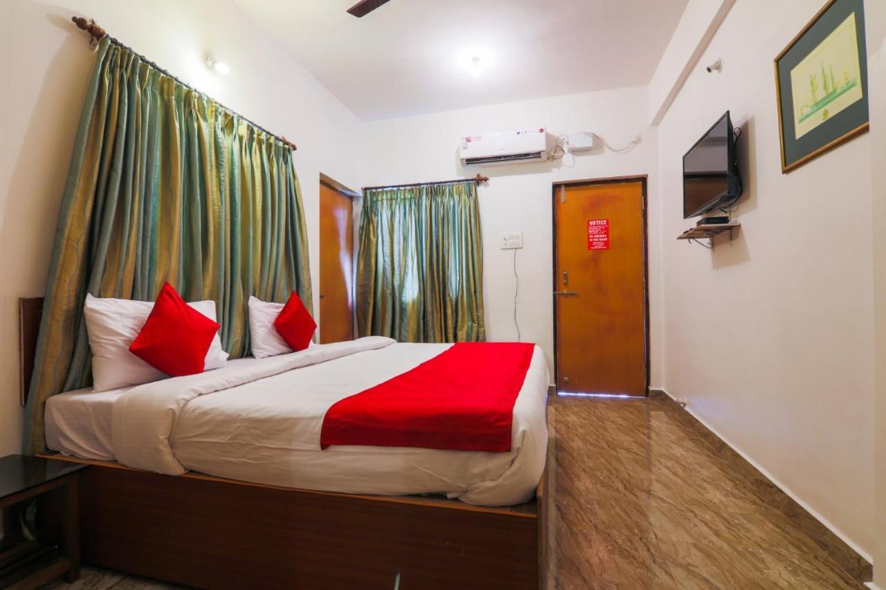 Fullmoon Beach Place Candolim Exterior foto
